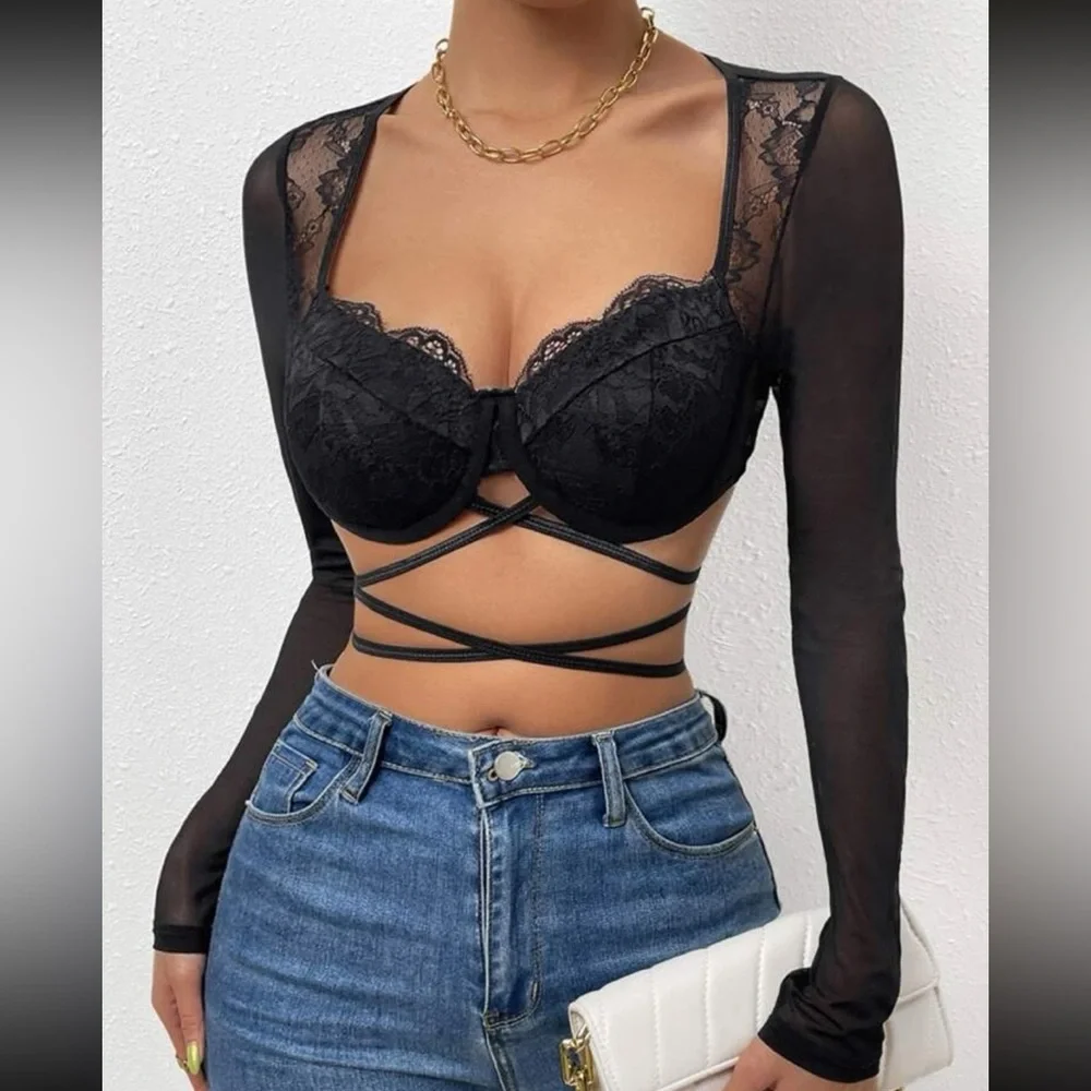Boho lace crisscross tie back crop top